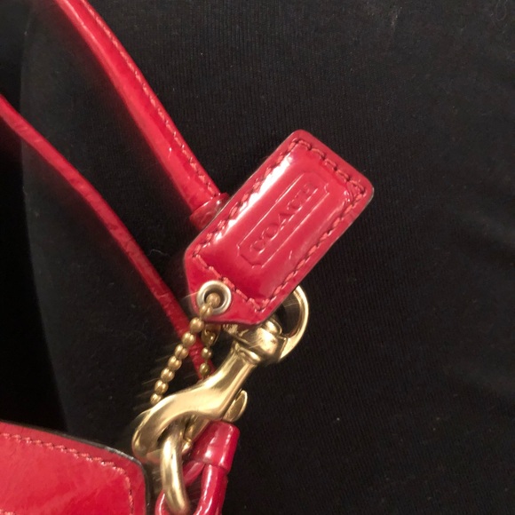 Red coach wristlet - Picture 6 of 6